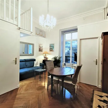 Appartement T1 Bis Au Coeur D'aix-les-bains, A Deux Pas Des Thermes, Et Gare, Decore Avec Soin - Fr-1-555-44